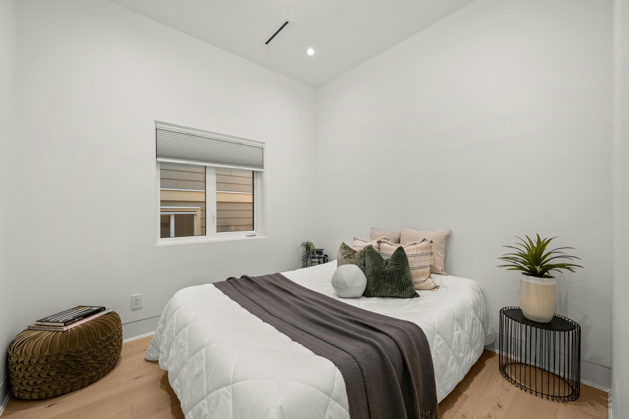 4346 Pender Street, Burnaby, BC, V5C 2M6 - 17