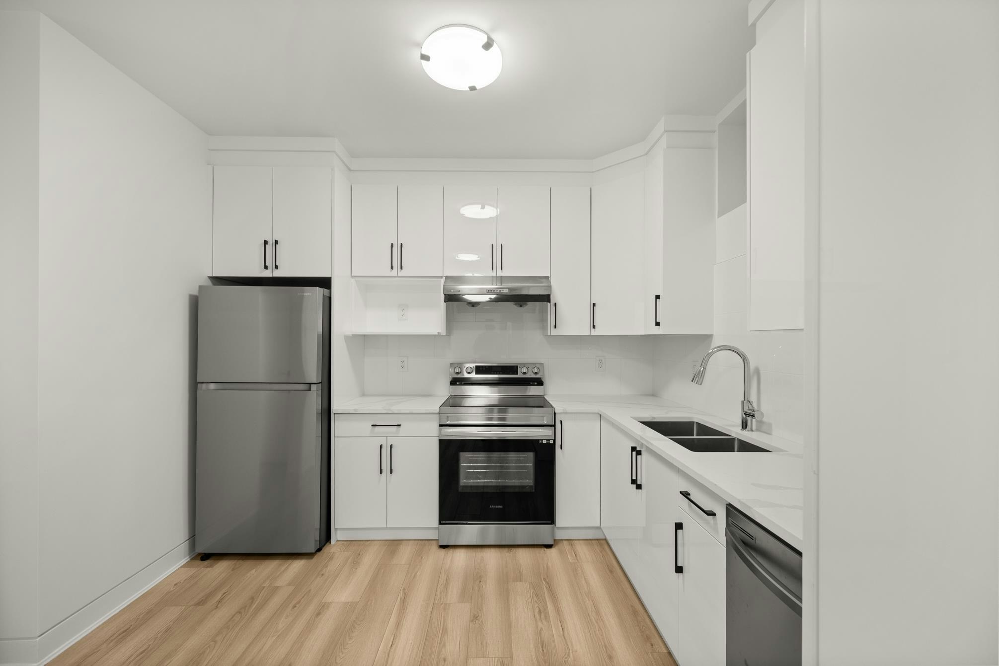4346 Pender Street, Burnaby, BC, V5C 2M6 - 27