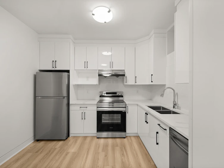 4346 Pender Street, Burnaby, BC, V5C 2M6 - 27