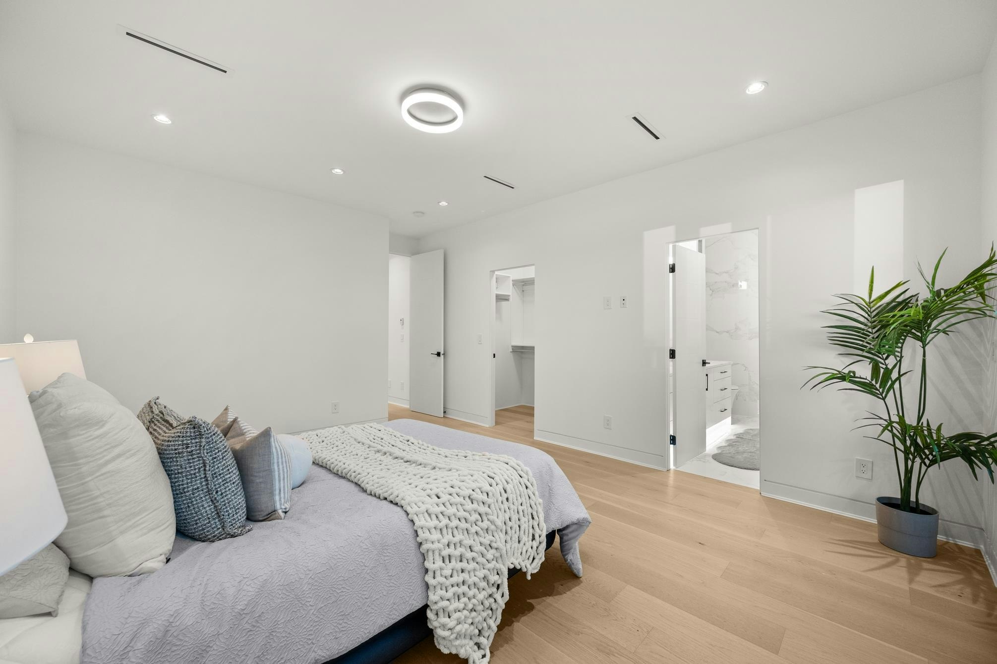 4346 Pender Street, Burnaby, BC, V5C 2M6 - 20