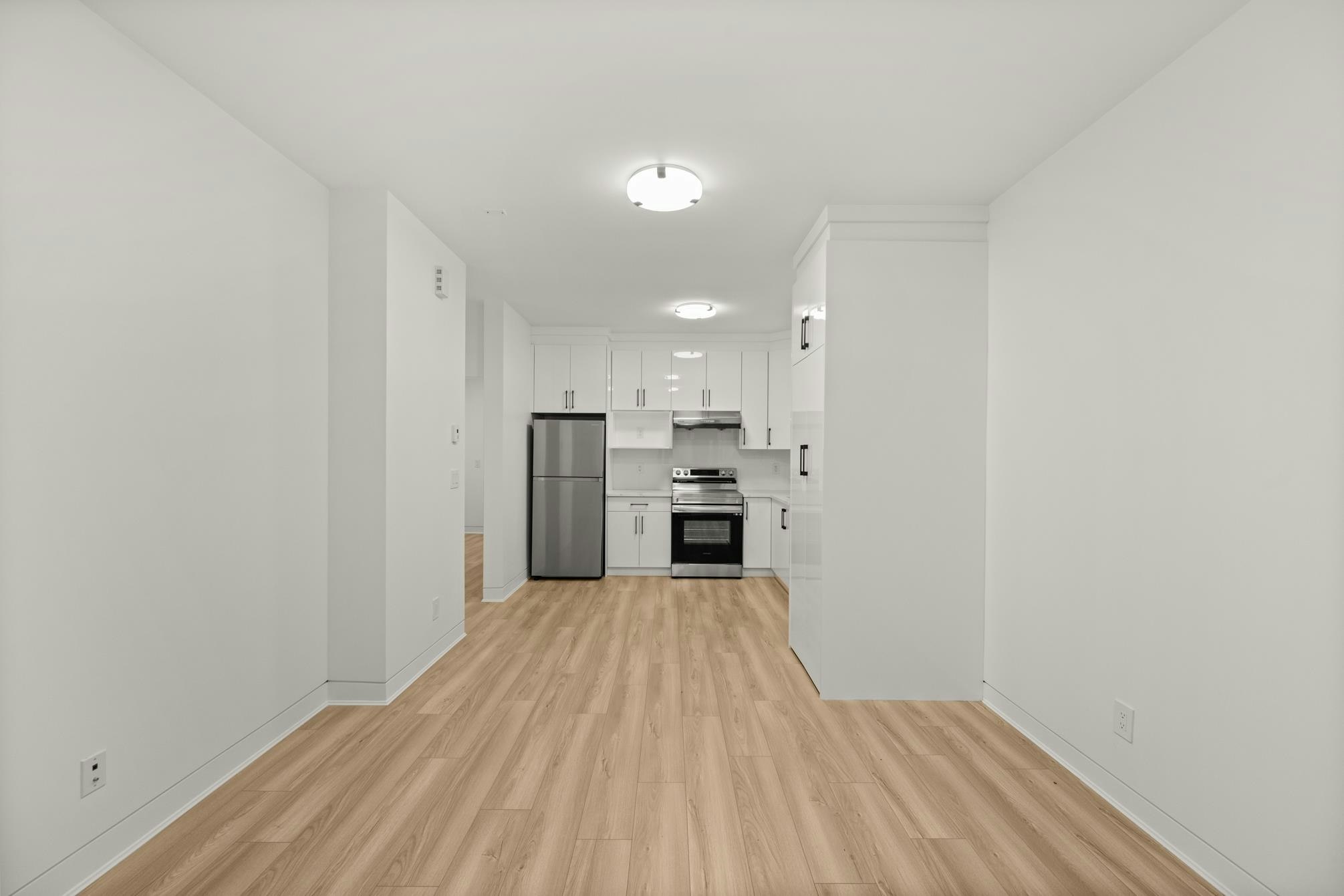 4346 Pender Street, Burnaby, BC, V5C 2M6 - 29