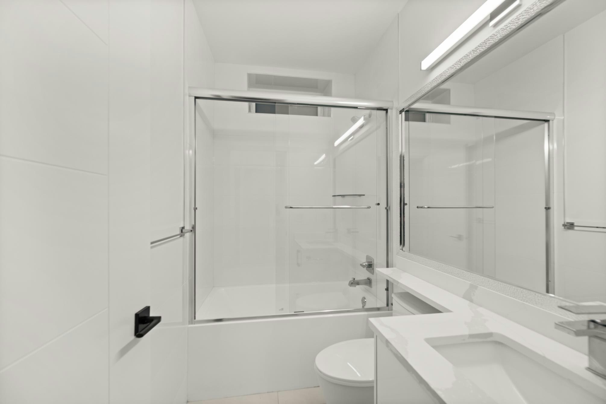 4346 Pender Street, Burnaby, BC, V5C 2M6 - 33