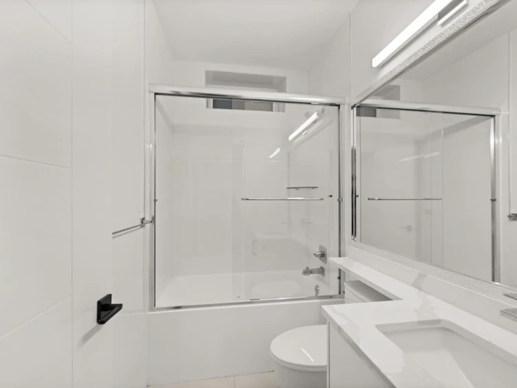 4346 Pender Street, Burnaby, BC, V5C 2M6 - 33