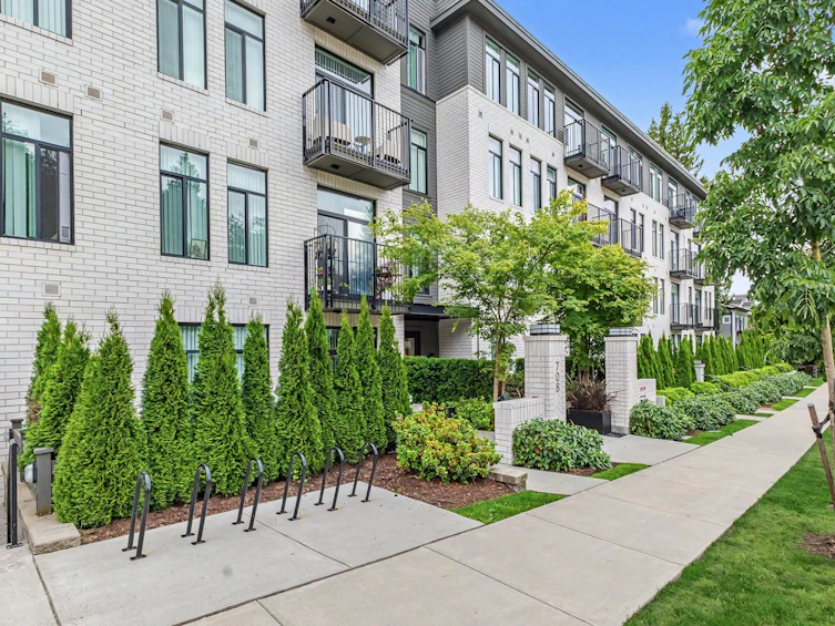 209-708 Edgar Avenue, Coquitlam, BC, V3K 0H3 - 3
