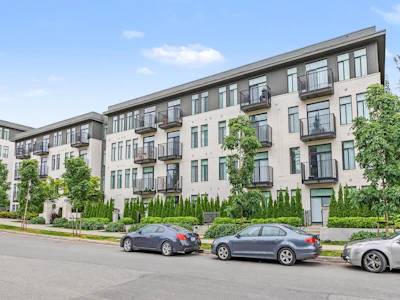 209-708 Edgar Avenue - 2