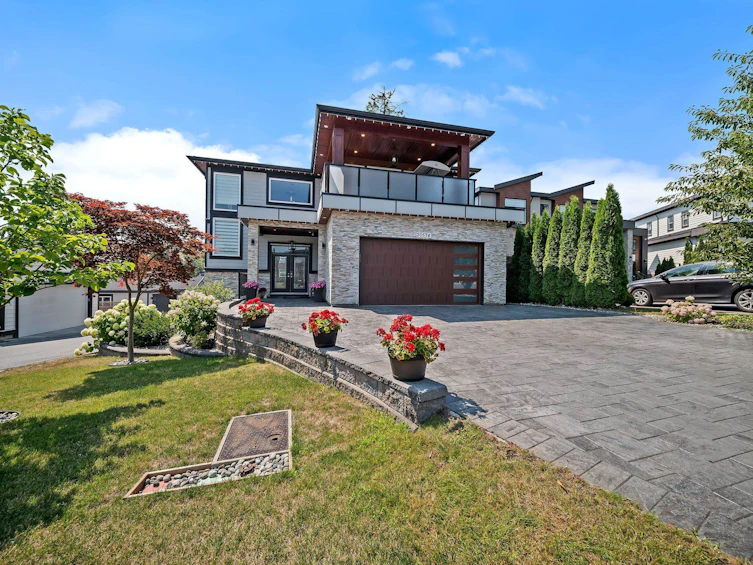 20574 71 Avenue, Langley, BC, V2Y 3J9 - 2
