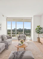 3307 2085 Skyline Court