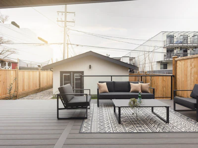 2-735 E 10th Avenue - 2