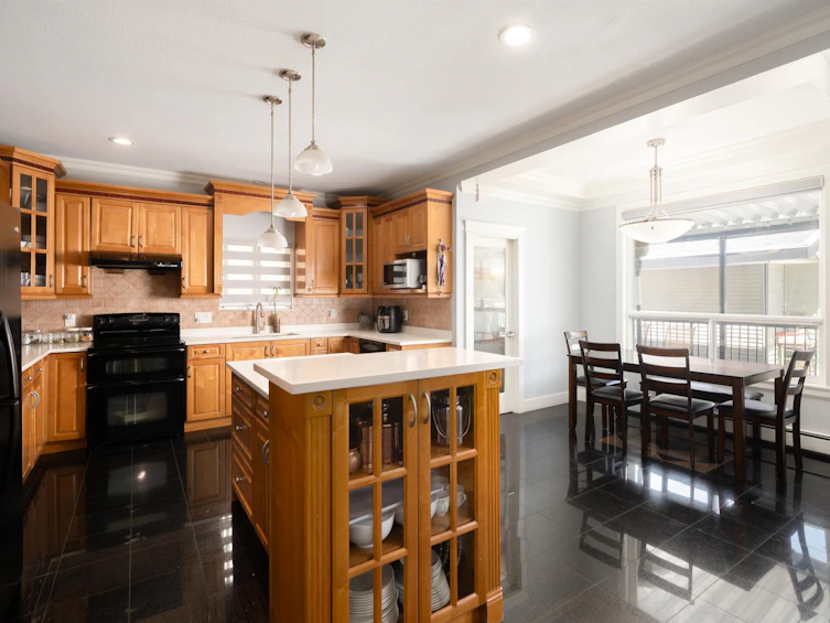 14977 69 Avenue, Surrey, BC, V3S 0Y8 - 15