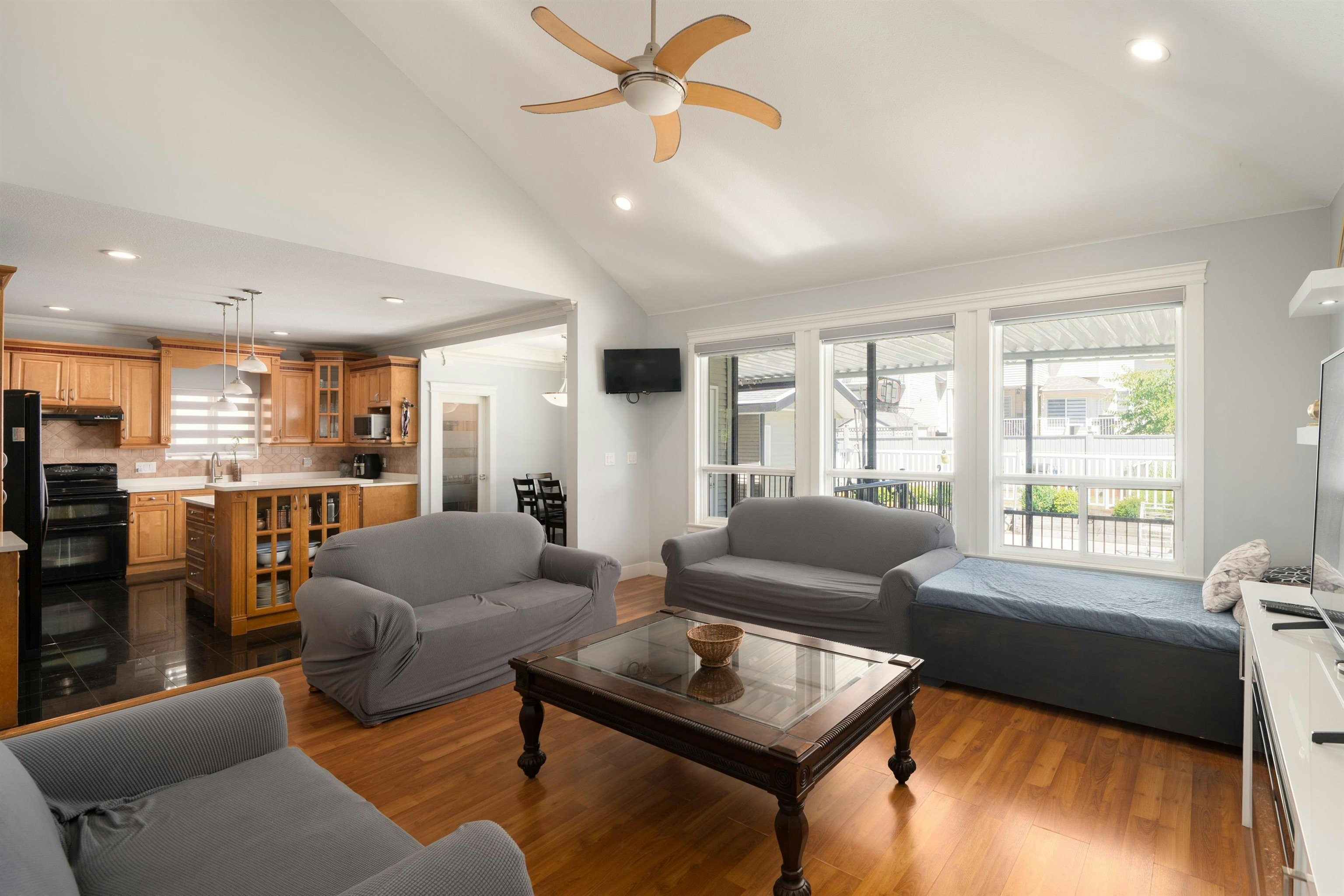 14977 69 Avenue, Surrey, BC, V3S 0Y8 - 14