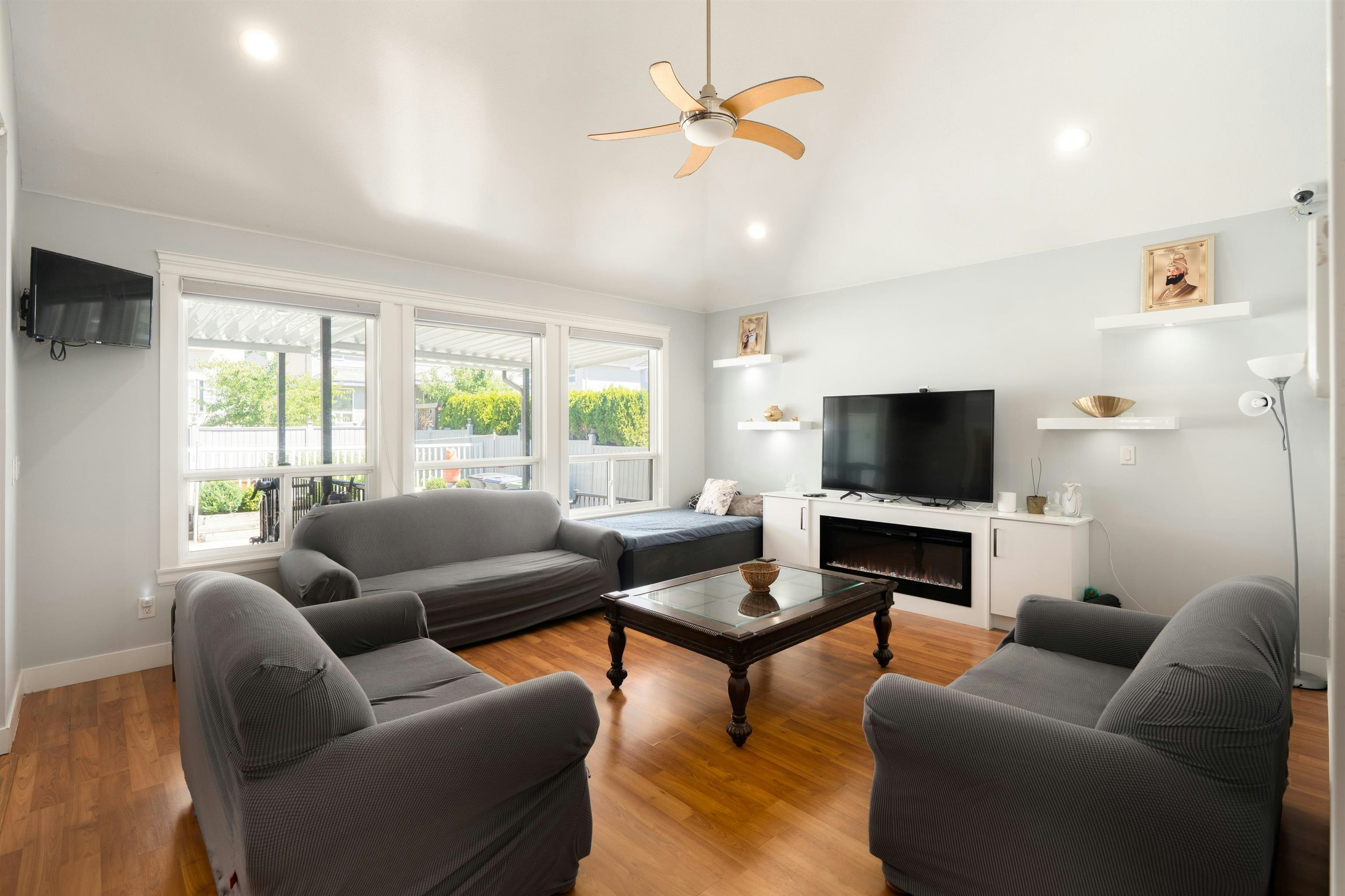 14977 69 Avenue, Surrey, BC, V3S 0Y8 - 13
