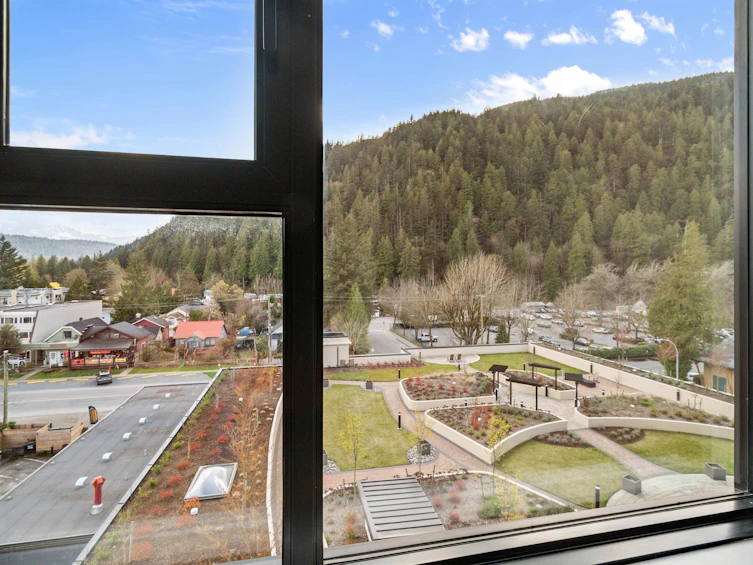203-120 Esplanade Avenue, Harrison Hot Springs, BC, V0M 1K0 - 28