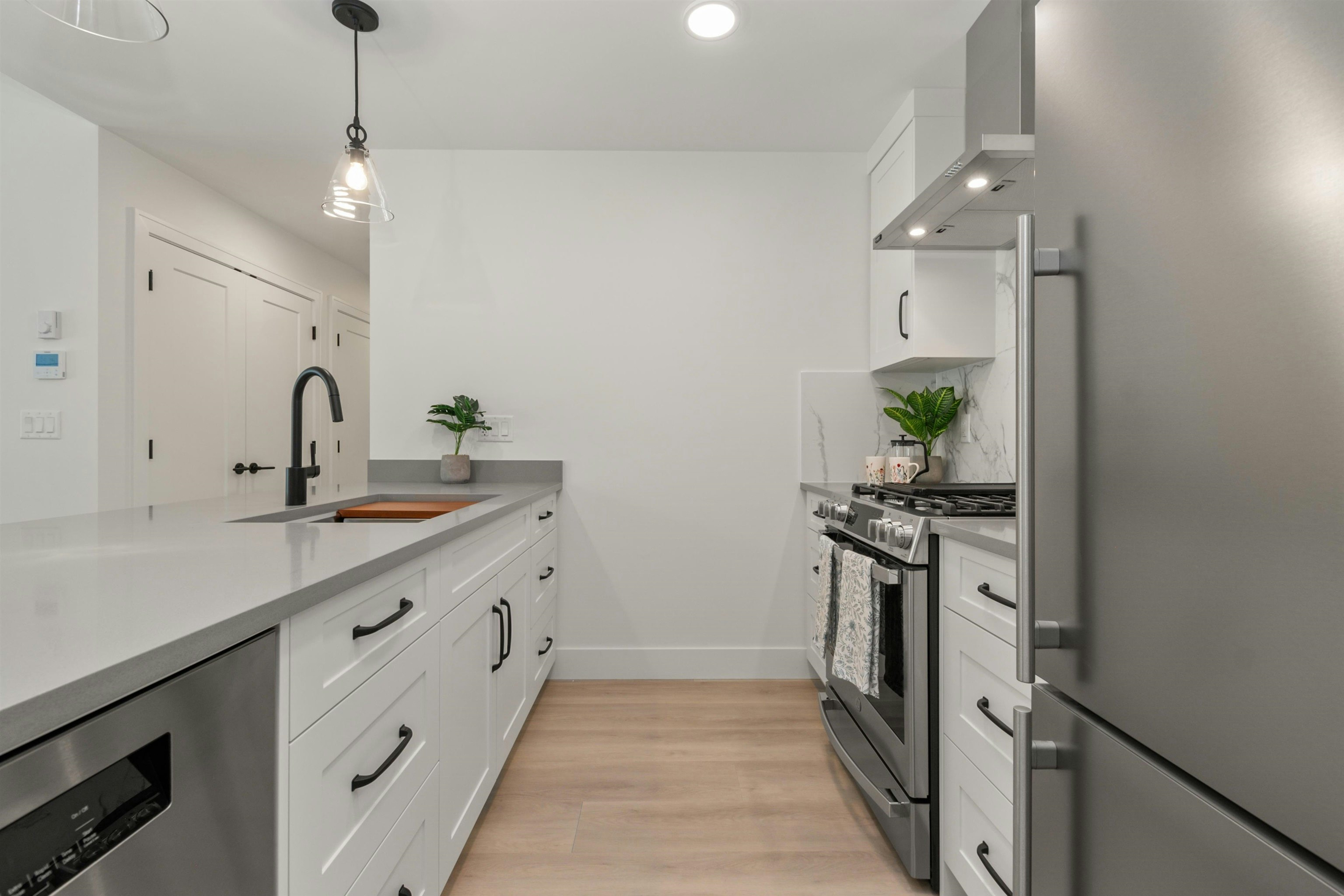 203-120 Esplanade Avenue, Harrison Hot Springs, BC, V0M 1K0 - 19