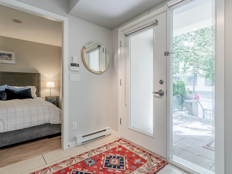 1227 Richards Street, Vancouver, BC, V6B 3G3 - 12