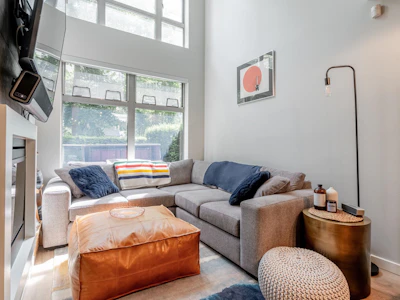 1227 Richards Street - 2