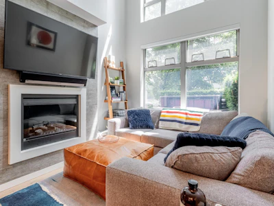 1227 Richards Street - 3