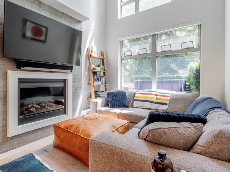 1227 Richards Street, Vancouver, BC, V6B 3G3 - 3