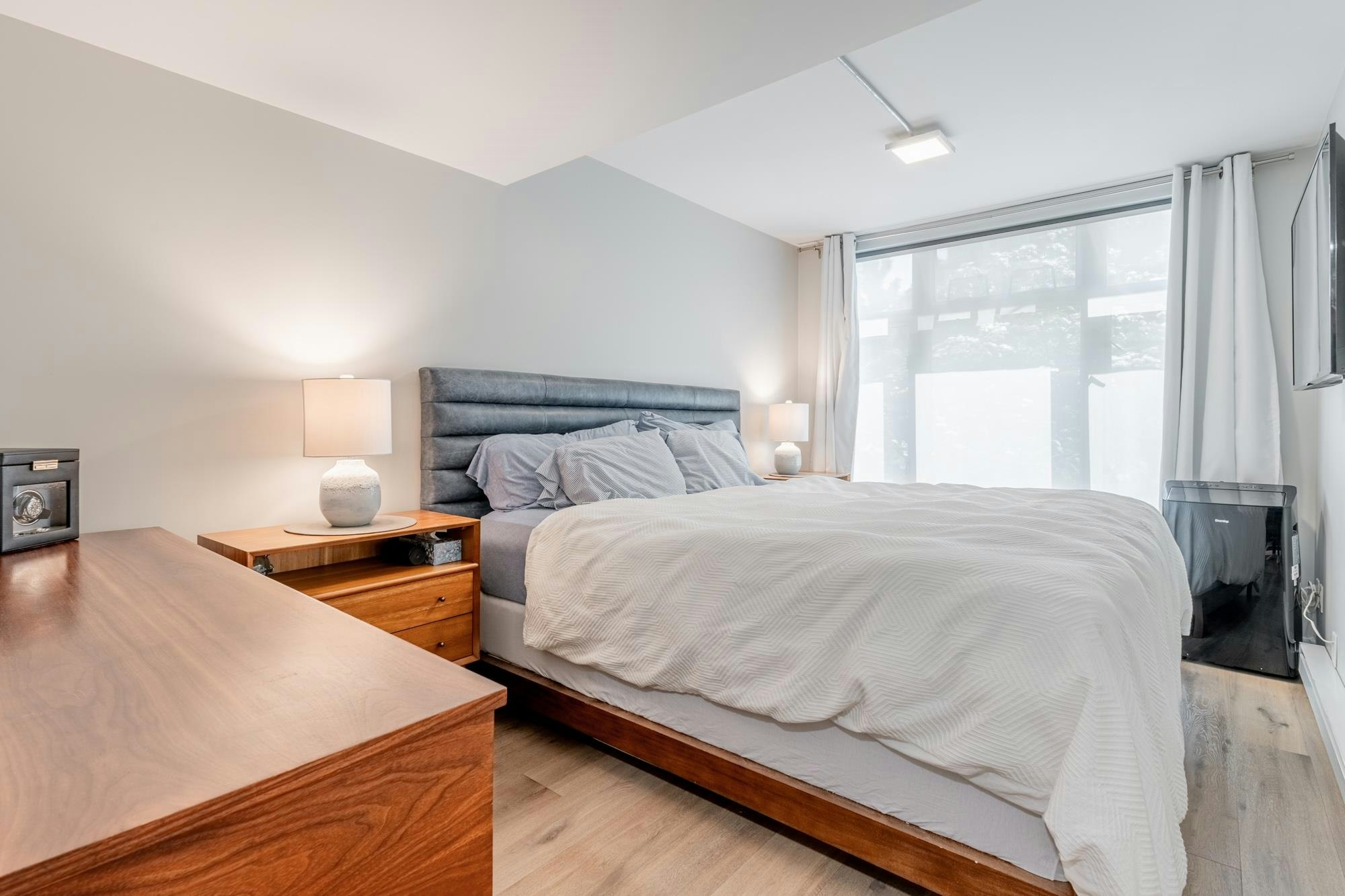 1227 Richards Street, Vancouver, BC, V6B 3G3 - 16