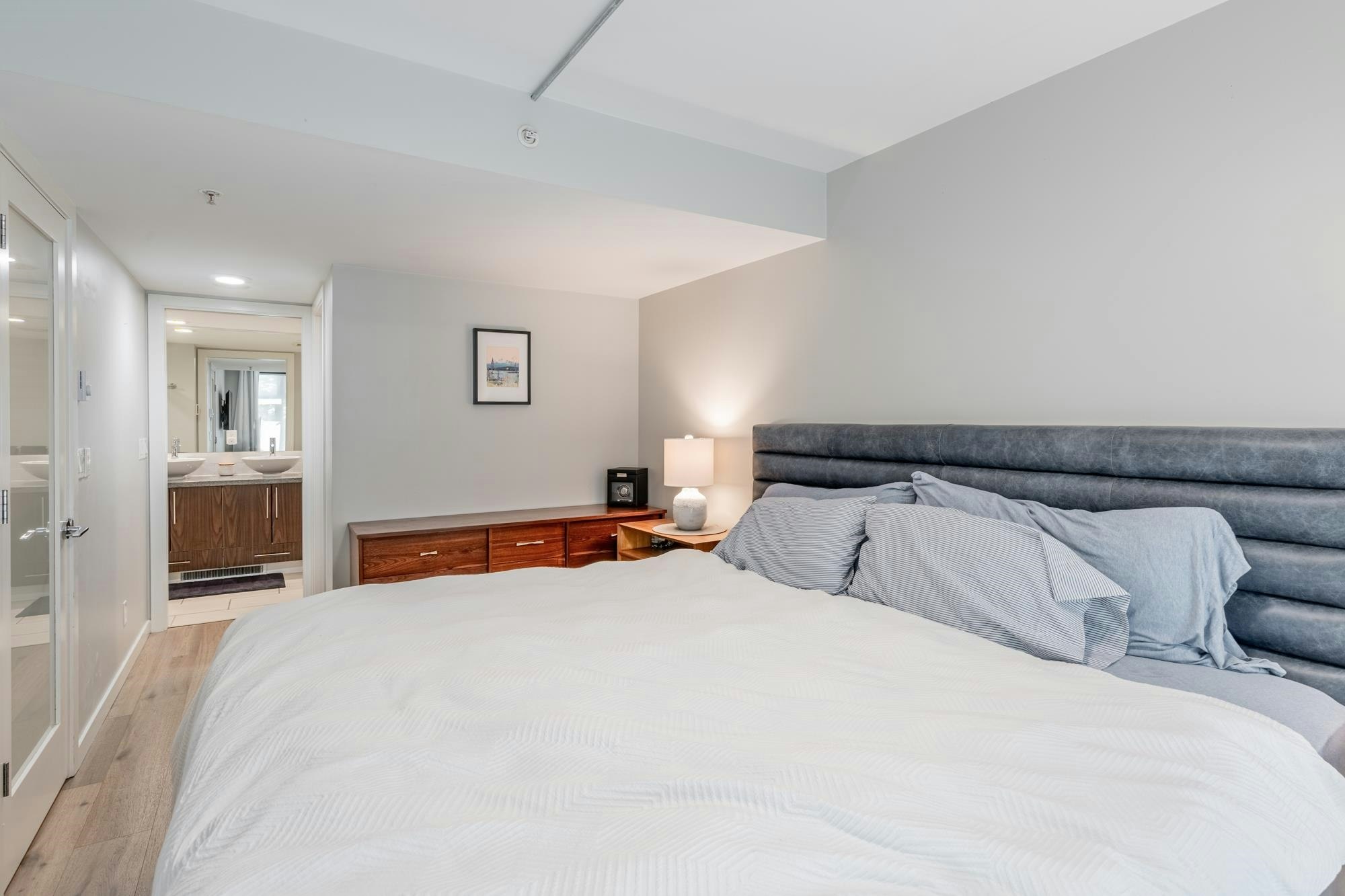 1227 Richards Street, Vancouver, BC, V6B 3G3 - 17
