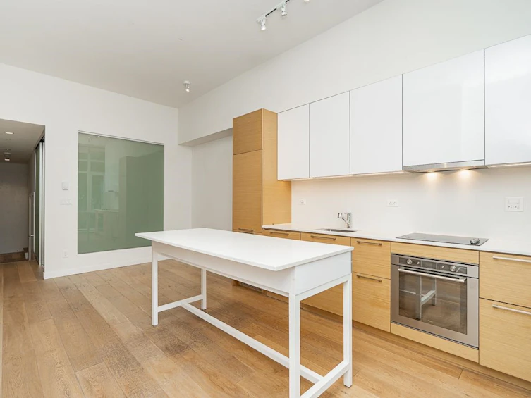 TH103-13438 Central Avenue, Surrey, BC, V3T 0N2 - 4