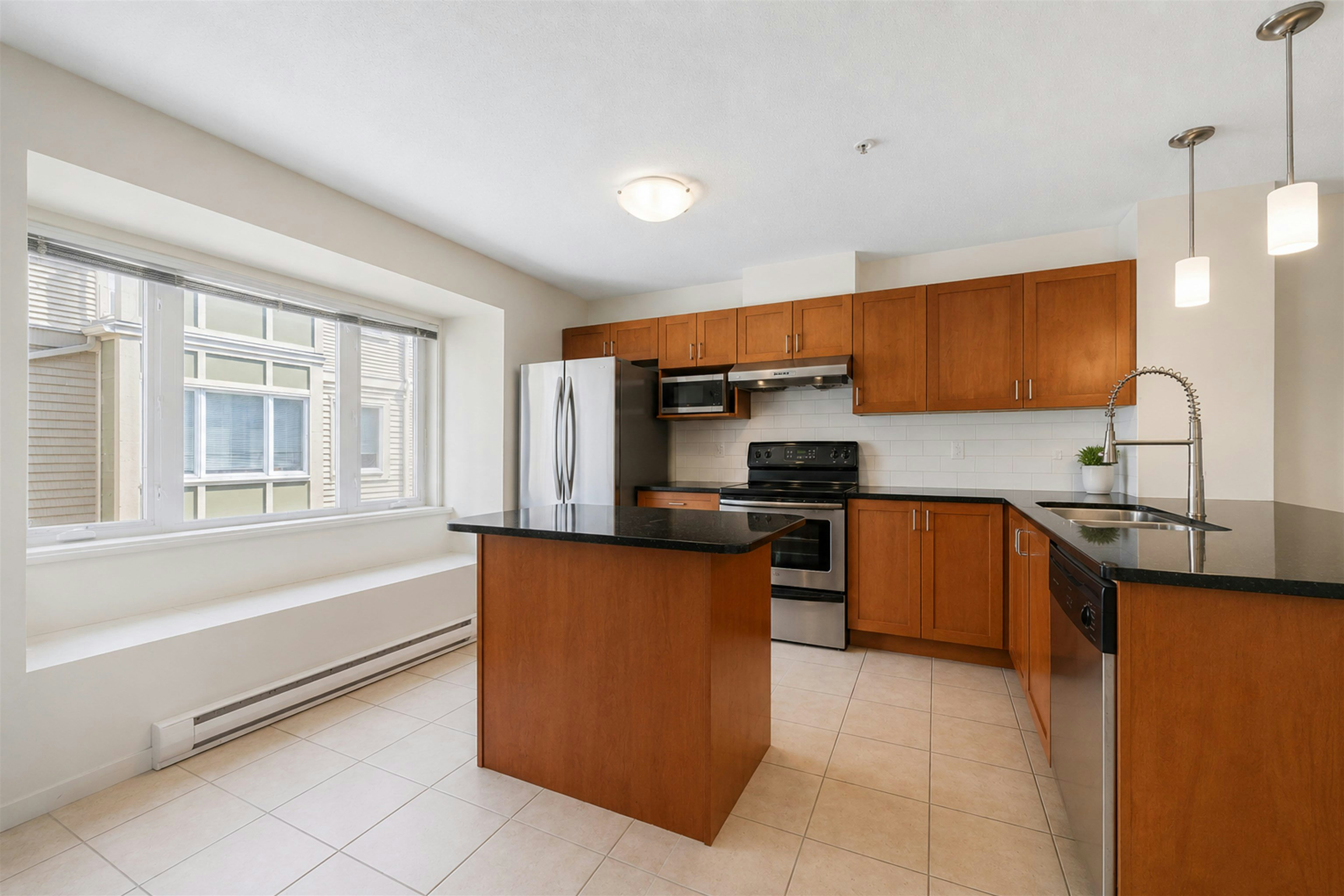 7-6498 Elgin Avenue, Burnaby, BC, V5H 3S6 - 8