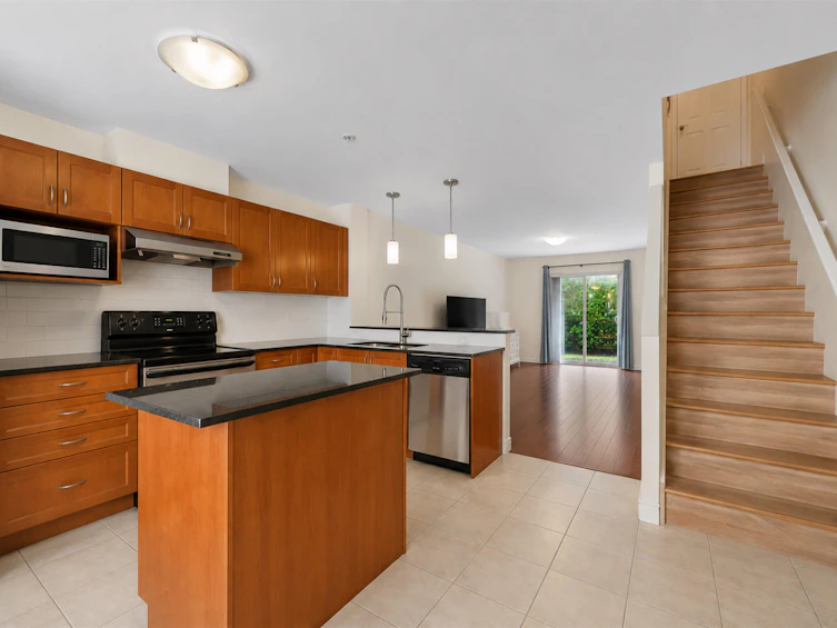 7-6498 Elgin Avenue, Burnaby, BC, V5H 3S6 - 9