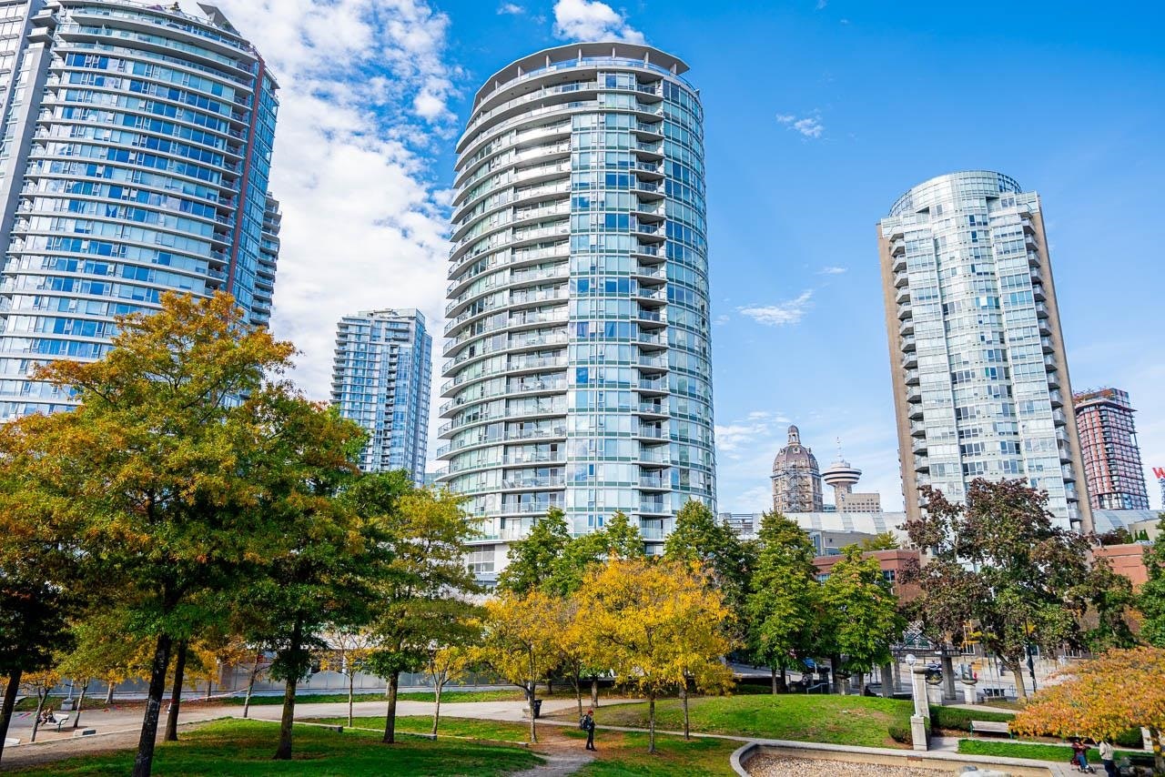 806-58 Keefer Place - 3