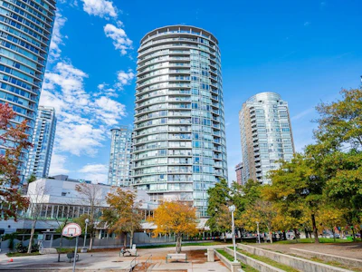 806-58 Keefer Place - 2