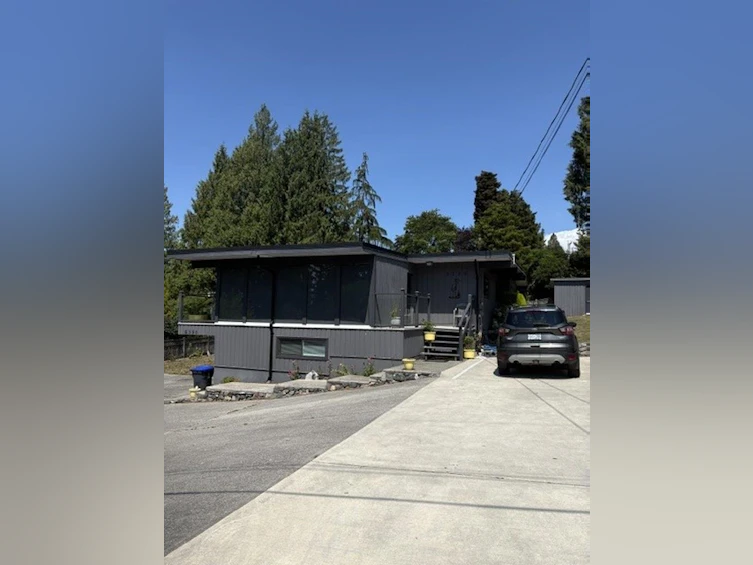 5350 Benner Road, Sechelt, BC, V7Z 0G7 - 10