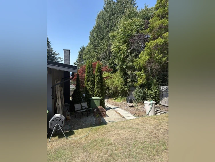 5350 Benner Road, Sechelt, BC, V7Z 0G7 - 8