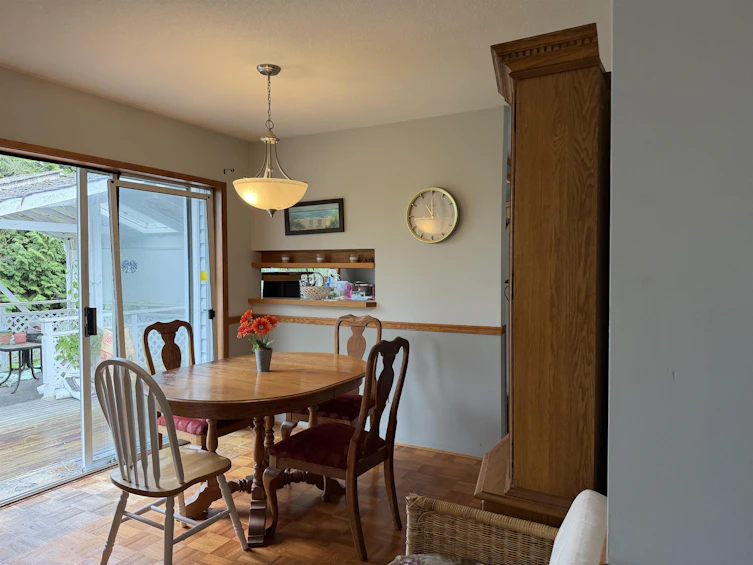 5466 Carnaby Place, Sechelt, BC, V7Z 0M3 - 12