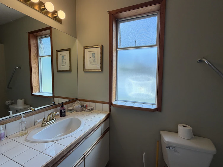 5466 Carnaby Place, Sechelt, BC, V7Z 0M3 - 24