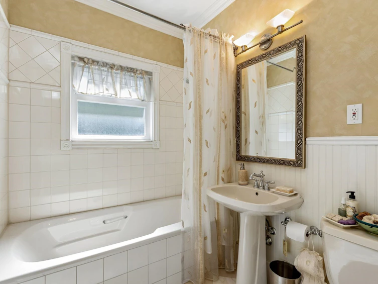 2997 W 38th Avenue, Vancouver, BC, V6N 2X2 - 29