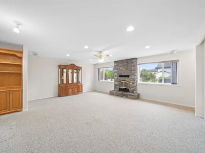 6073 44a Avenue - 5