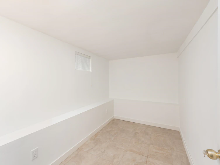 1038 E 51st Avenue, Vancouver, BC, V5X 1E7 - 21