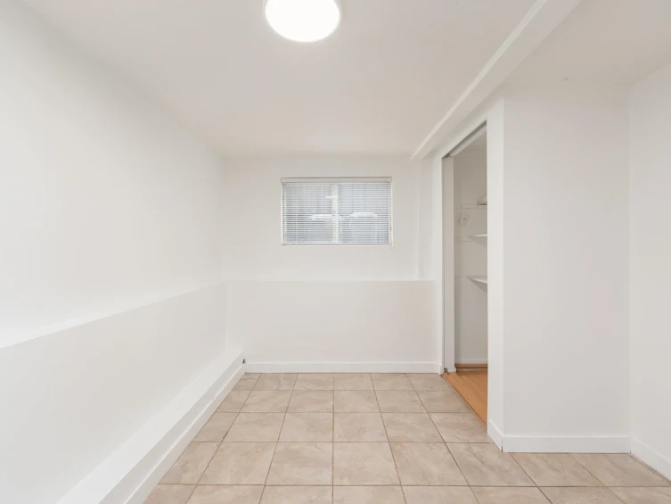 1038 E 51st Avenue, Vancouver, BC, V5X 1E7 - 24