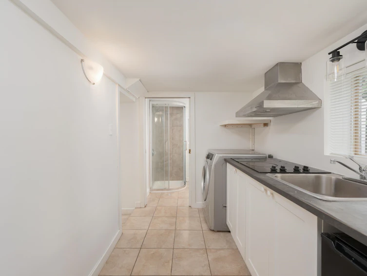 1038 E 51st Avenue, Vancouver, BC, V5X 1E7 - 22