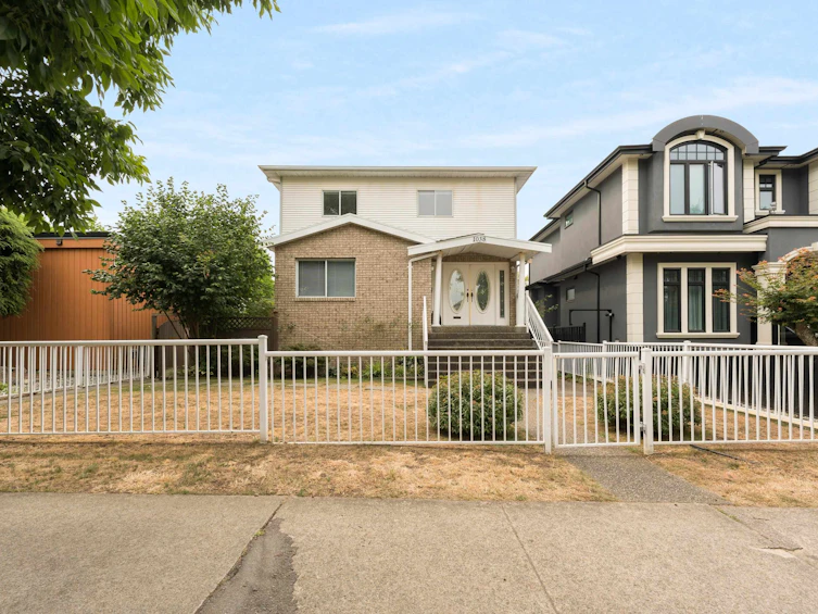 1038 E 51st Avenue, Vancouver, BC, V5X 1E7