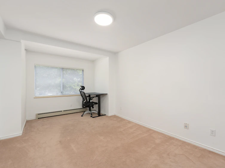 1038 E 51st Avenue, Vancouver, BC, V5X 1E7 - 5