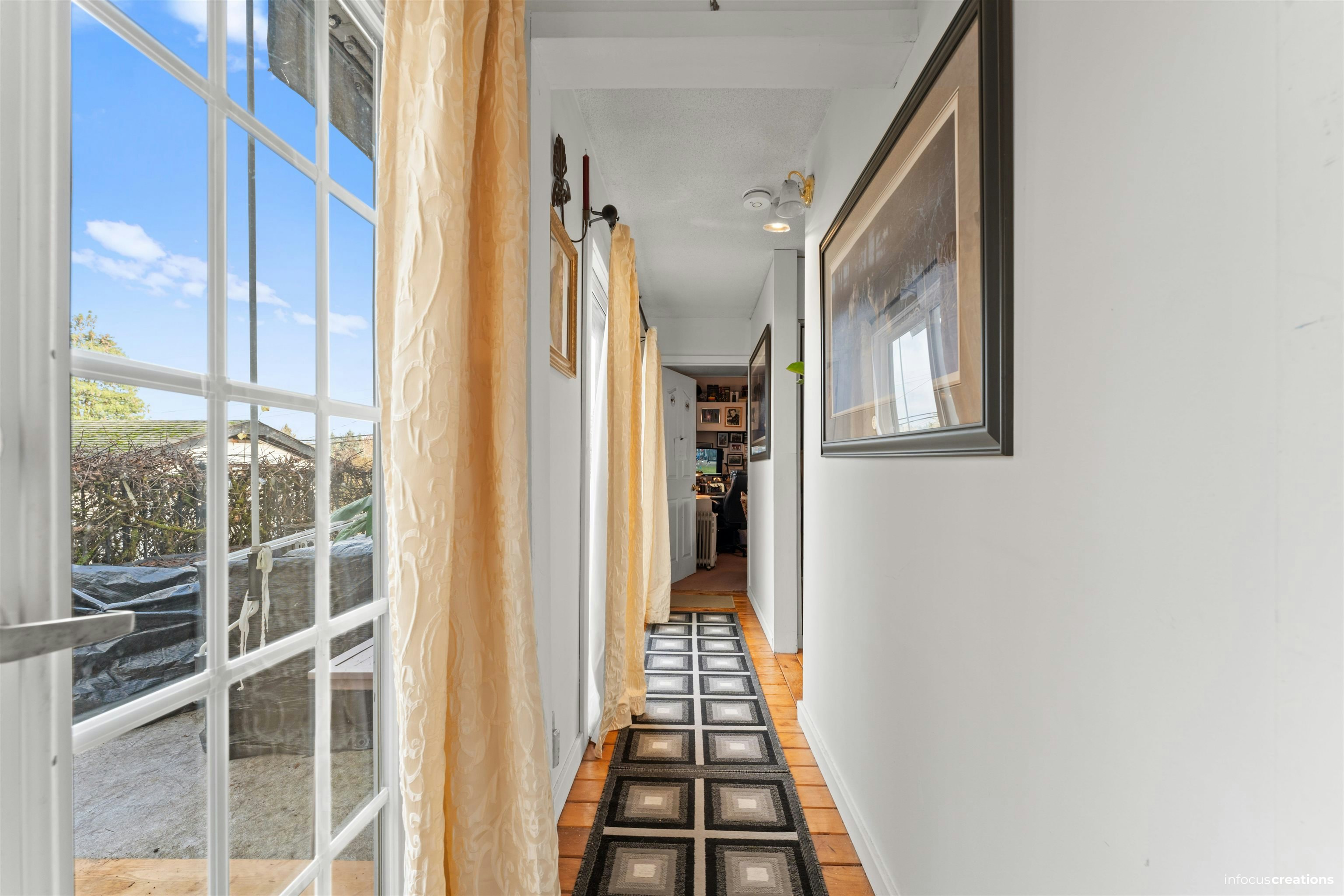 17307 58th Avenue, Surrey, BC, V3S 1K7 - 6