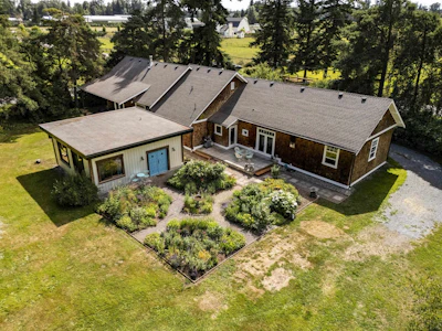 816 248 Street - 3