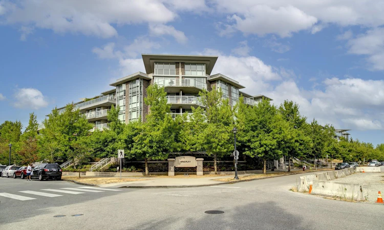 608-9371 Hemlock Drive