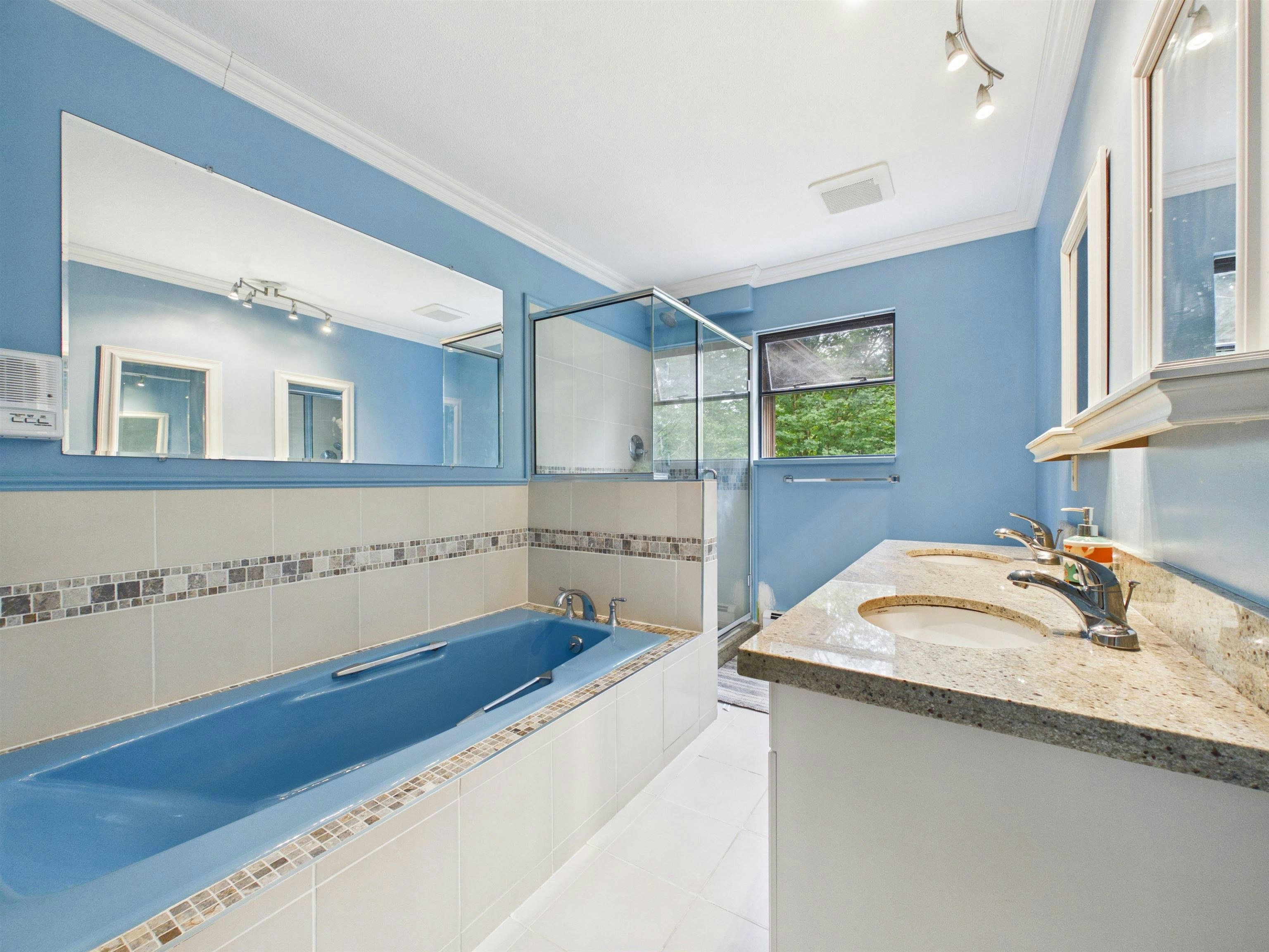 8232 Brynlor Drive, Burnaby, BC, V5E 4C4 - 33