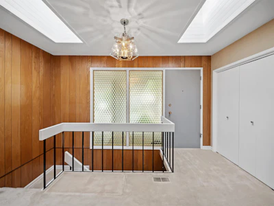 34206 Woodbine Crescent - 3
