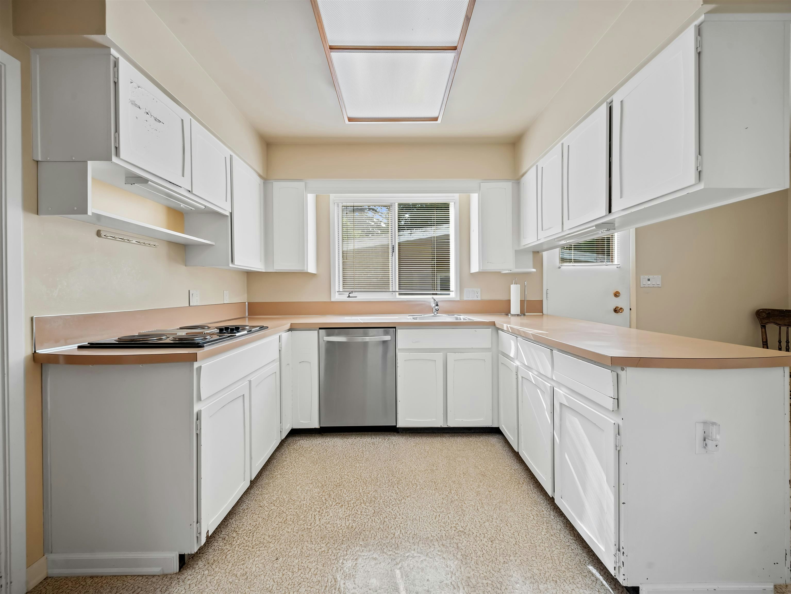 34206 Woodbine Crescent, Abbotsford, BC, V2S 2R5 - 10