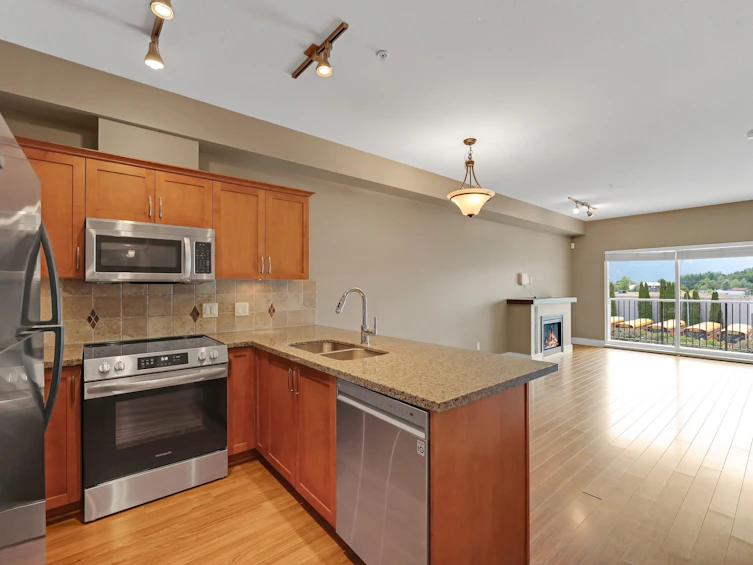 318-1336 Main Street, Squamish, BC, V8B 0R2 - 6