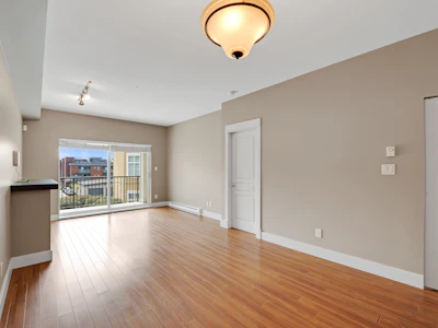 318-1336 Main Street - 5