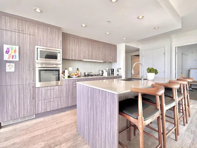 503-2411 Heather Street - 5