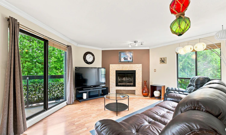 104-2181 Panorama Drive