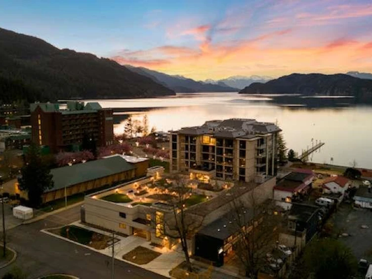 604-120 Esplanade Avenue, Harrison Hot Springs, BC, V0M 1K0